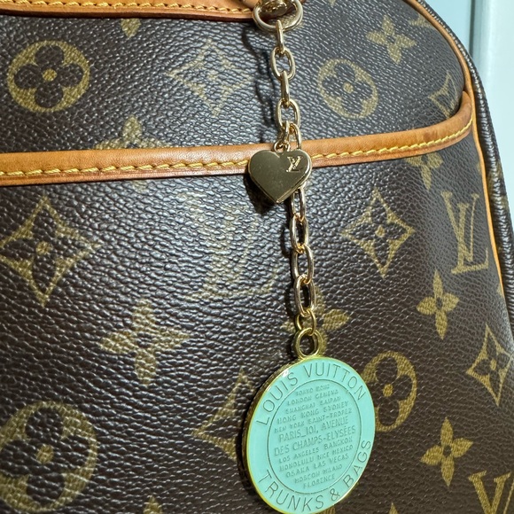 Louis Vuitton bag charm - Picture 7 of 7